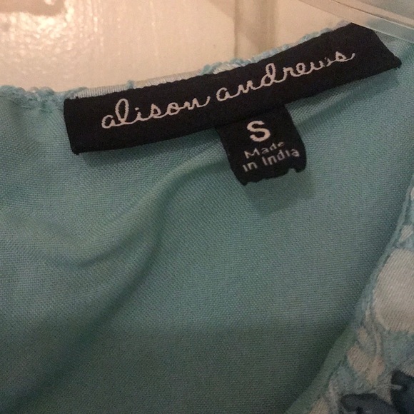 Lace Dress - Picture 4 of 7